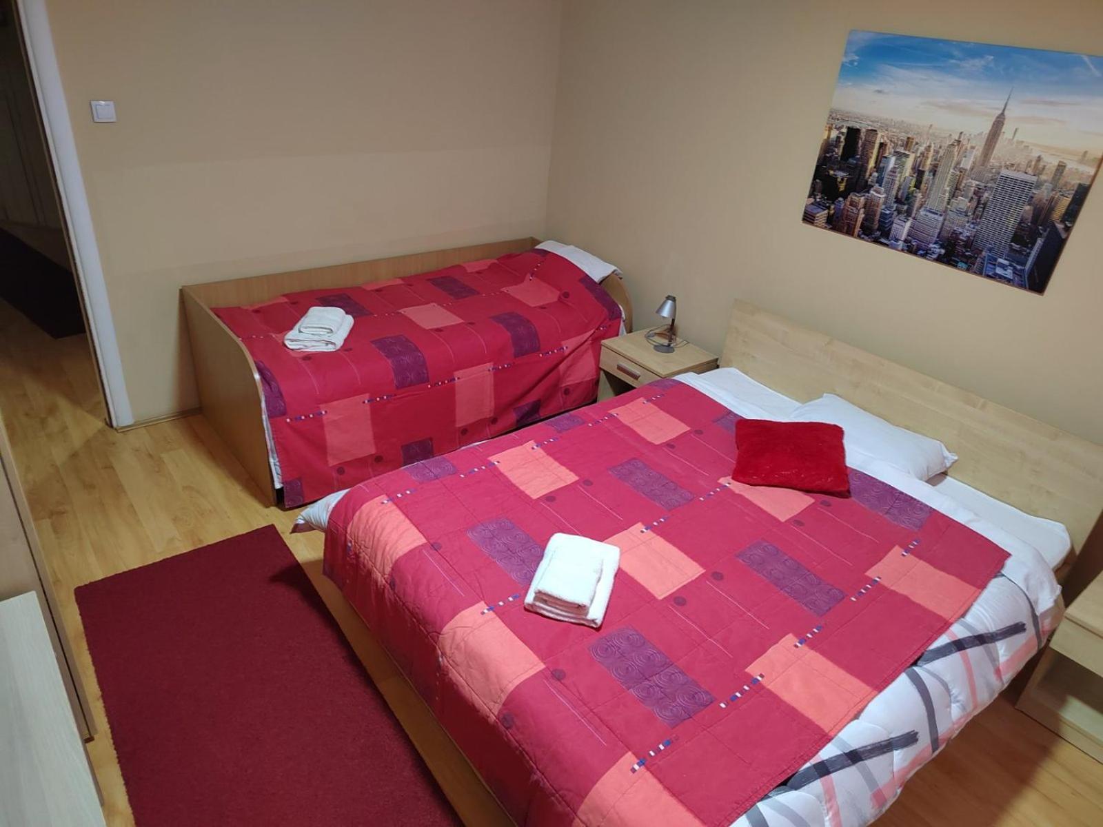 Ni Bed And Breakfast Majesty المظهر الخارجي الصورة