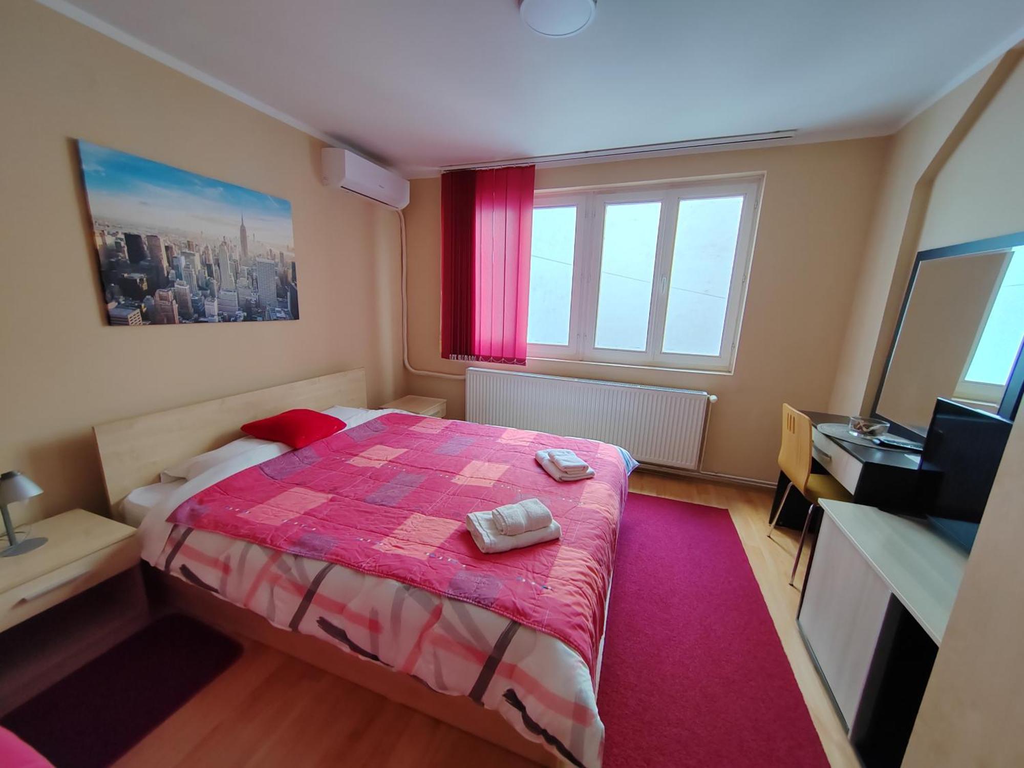 Ni Bed And Breakfast Majesty المظهر الخارجي الصورة