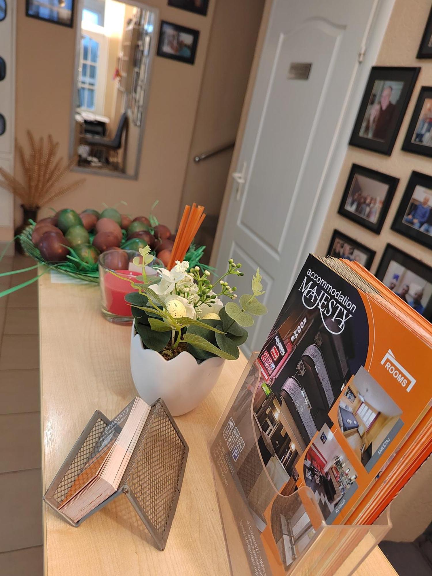 Ni Bed And Breakfast Majesty المظهر الخارجي الصورة