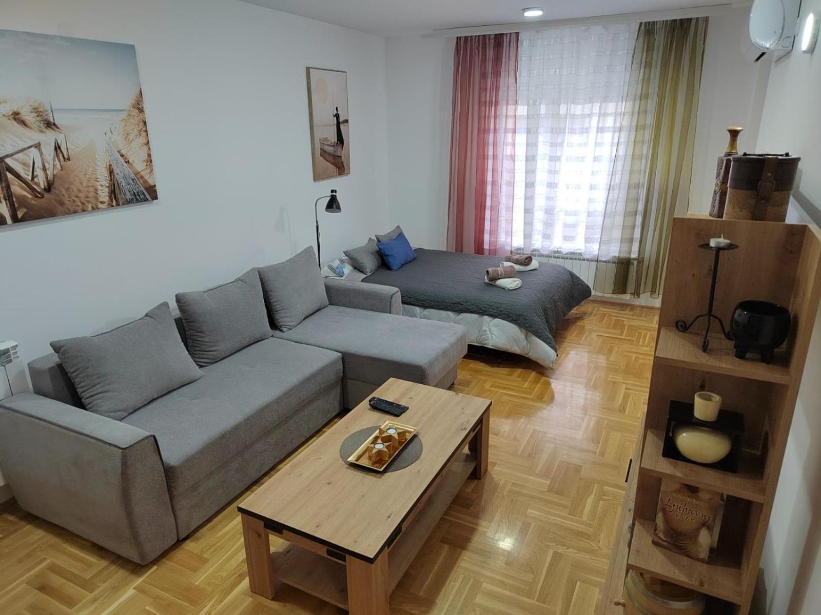Ni Bed And Breakfast Majesty الغرفة الصورة