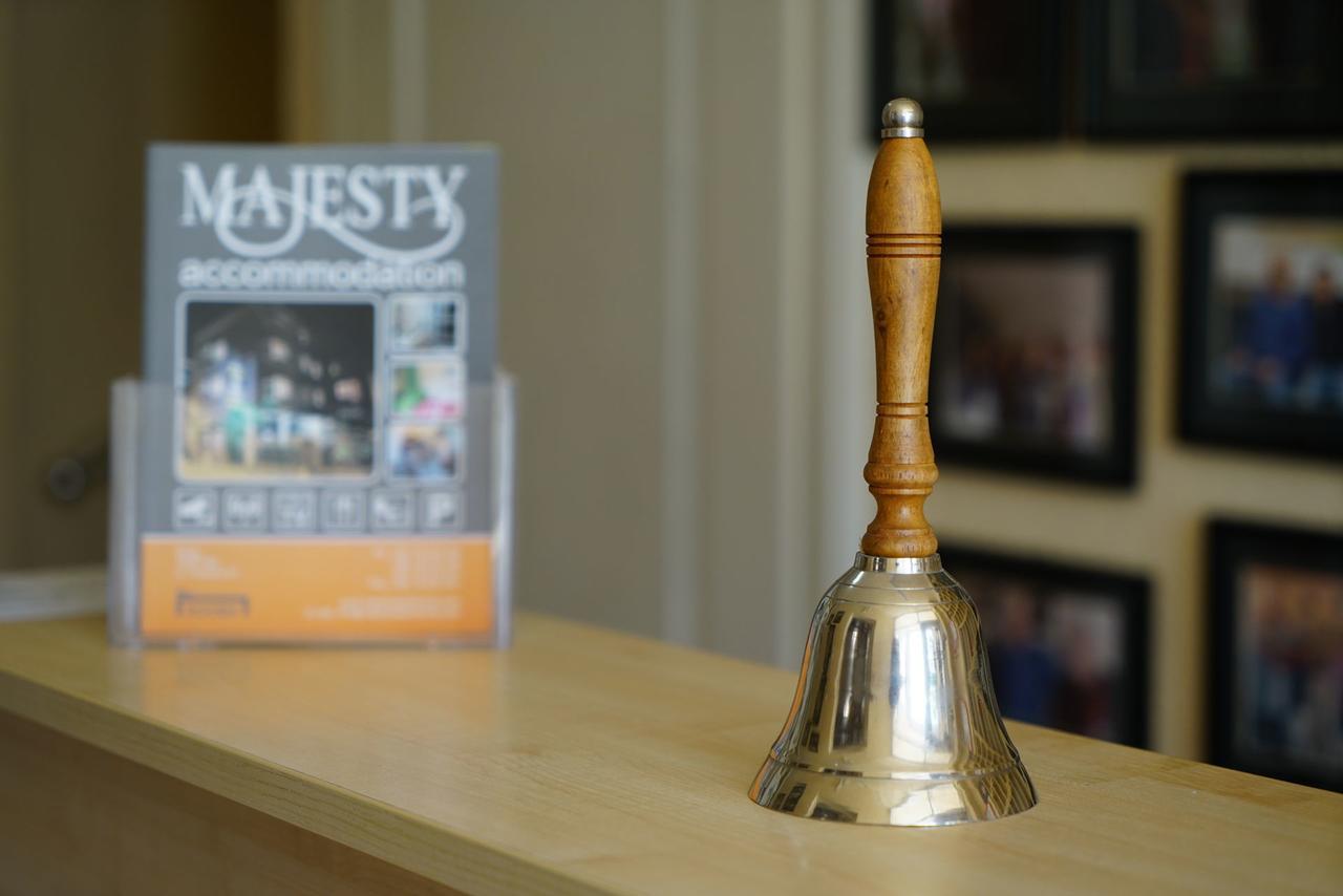Ni Bed And Breakfast Majesty المظهر الخارجي الصورة